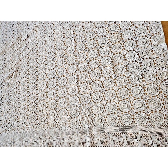 Crochet Lace White Bedspread Coverlet Twin Size Ivory Flower Popcorn 67" x  82" - Picture 10 of 13